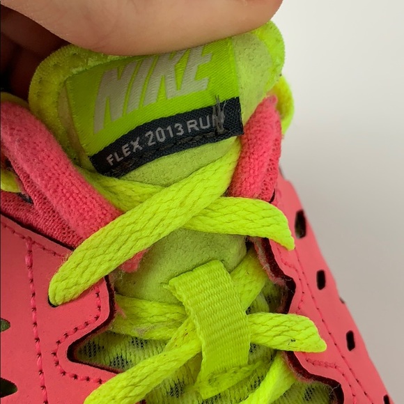 Nike Flex Run 579971-602 Size 5y - Picture 6 of 7